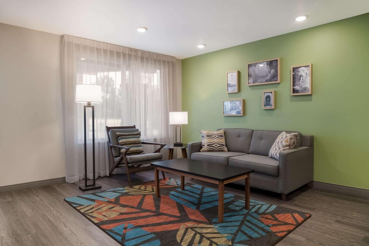 Woodspring Suites Detroit Sterling Heights Eksteriør bilde